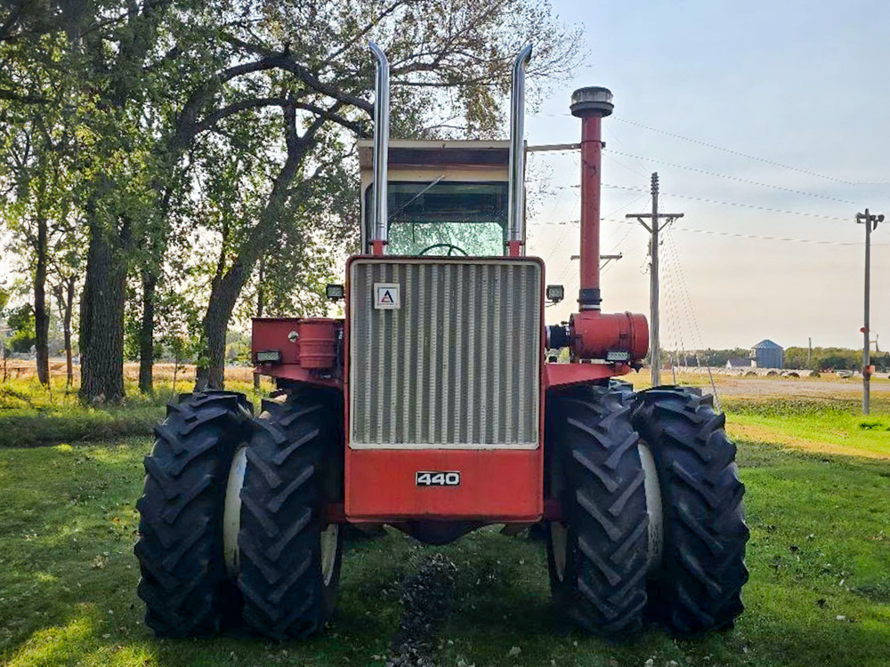 Allis Chalmers 440 at auctioin