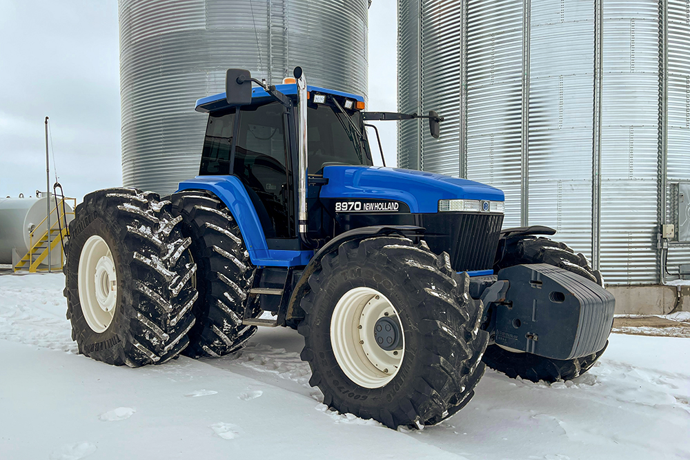 New Holland 8970 MFWD Supersteer